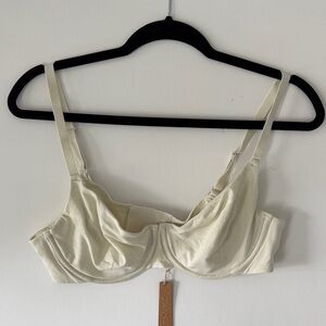SKIMS Bra Cotton Jersey Underwire Size 36DD Color is Bone